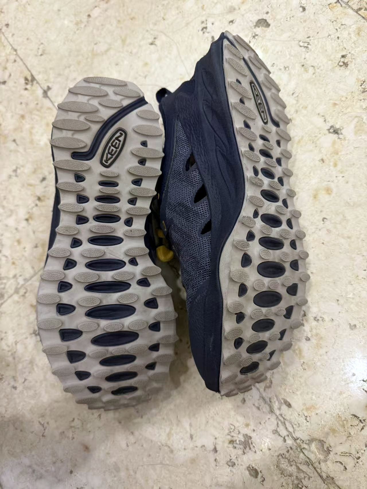 Outsole tread